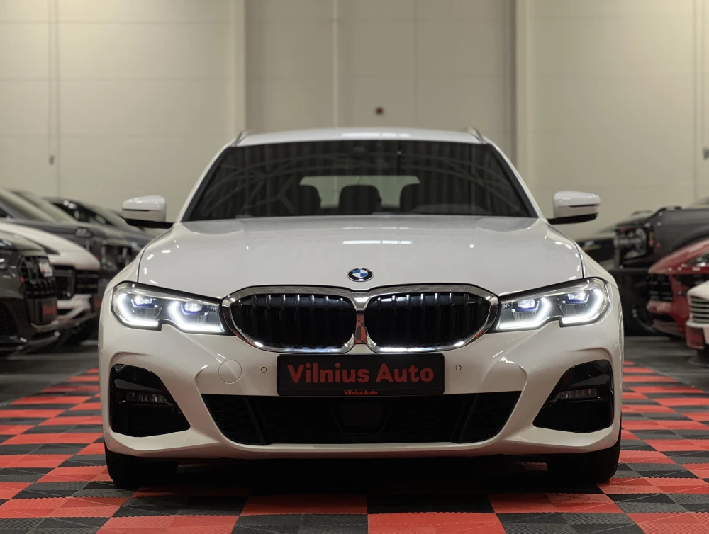 2022 BMW 320