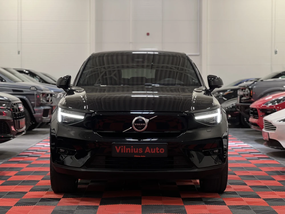 2023 Volvo C40