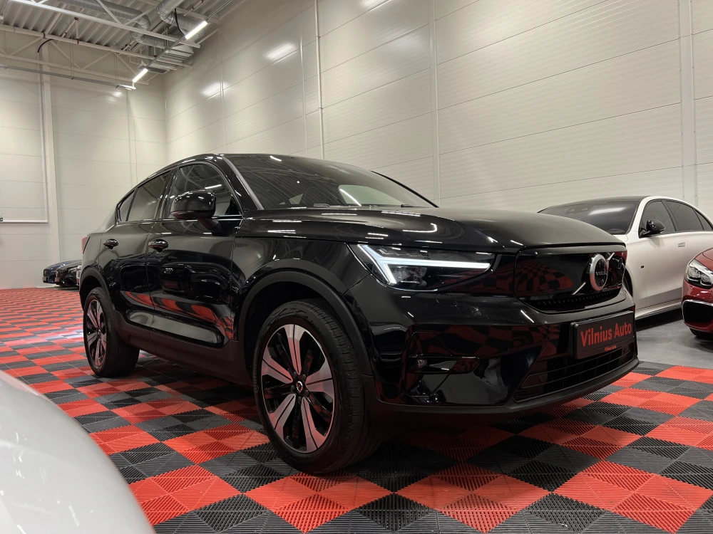 2023 Volvo C40